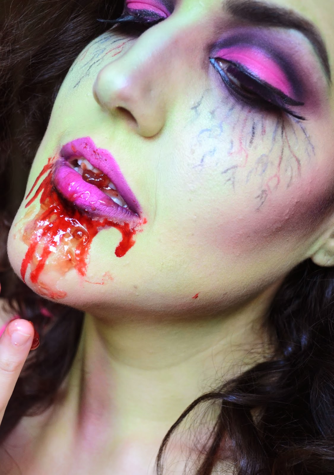 CarolinaCupcake Makeup Zombie Girl Makeup! Halloween Look 3!