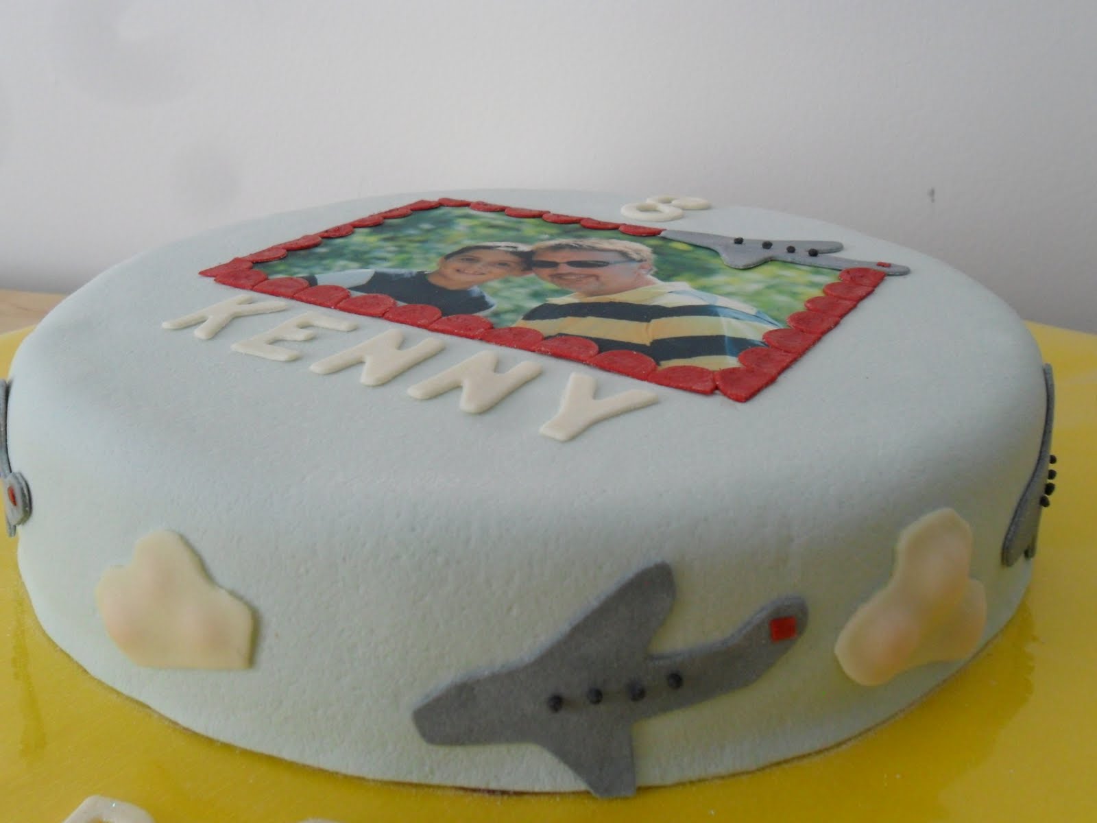 Ili´s Cakes Photo on Sugar Paper Cake