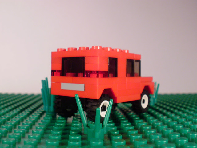 MOC LEGO Micro Todo-o-terreno vermelho