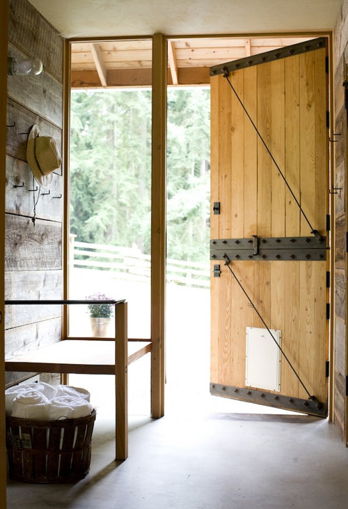 Farmhouse Style: Modern Barn by Shed Architects
