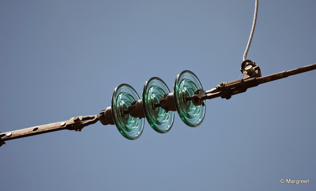 Guru Technical Classes Glass Insulators........ Why glass is used to