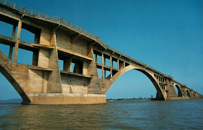 Disseny de ponts indestructibles