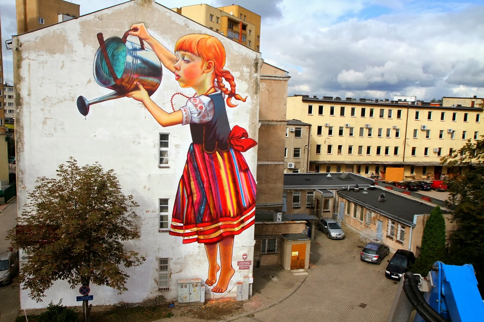 Streetart Legend of the Giants von Natalia Rak in Polen | Ein starkes Mural