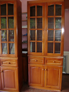 El Cedro Muebles: Cristaleros Pino