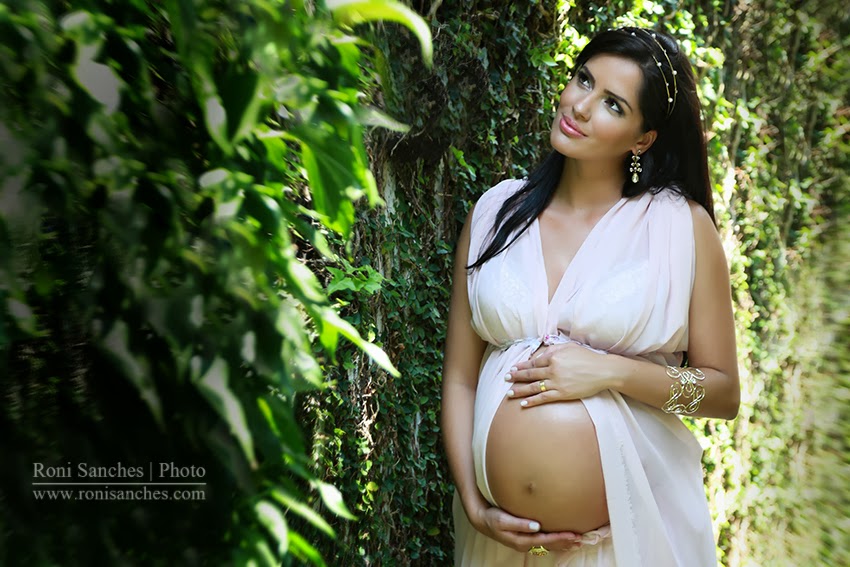foto da gravida no estudio