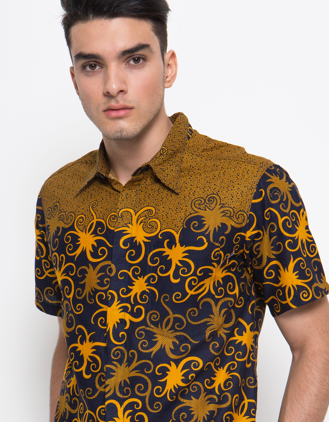 Ini Lho Model Baju  Batik Pria yang  Sering  Saya Pilih 
