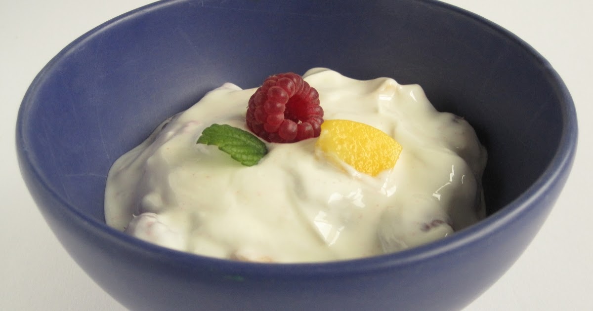 Нежирный ванильный йогурт. Что запрещено при панкреатите. Разрешенные напитки при панкреатите. Йогурт избенка. Греческий йогурт вкусвилл.