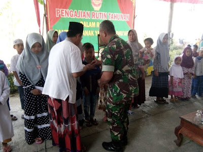 PEMBERIAN SANTUNAN ANAK YATIM DAN DHUAFA MEMPERINGATI TAHUN BARU ISLAM