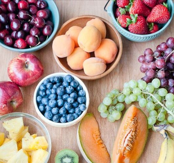 15 Rekomendasi Makanan Rendah Kalori yang Baik Dikonsumsi Saat Diet 15 Rekomendasi Makanan Rendah Kalori yang Baik Dikonsumsi Saat Diet