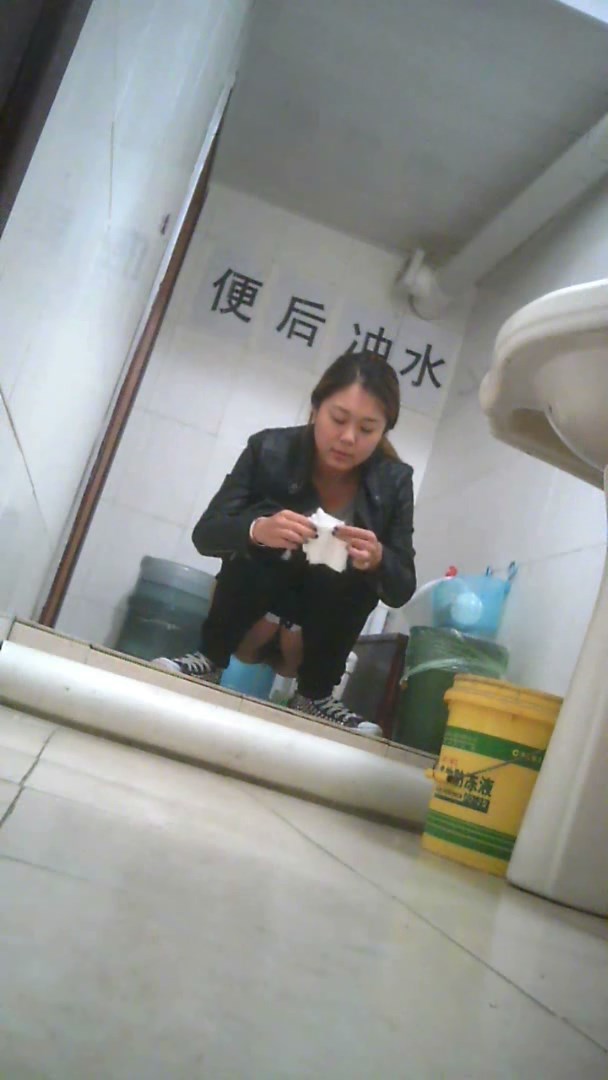 Туалет камера мама. Секретный туалет. Туалетная секрет камера. Секреты камера на туалет Китай. Секретный камера новый туалет женский.