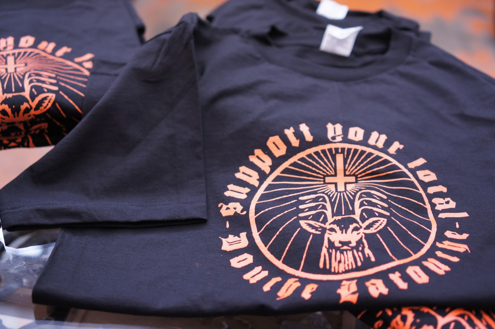 OCEANBEETLE BLOG Douche LaRouche New TShirts!!