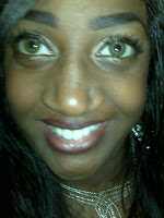 Check out my peepers! Ms PrettyLThings in contacts