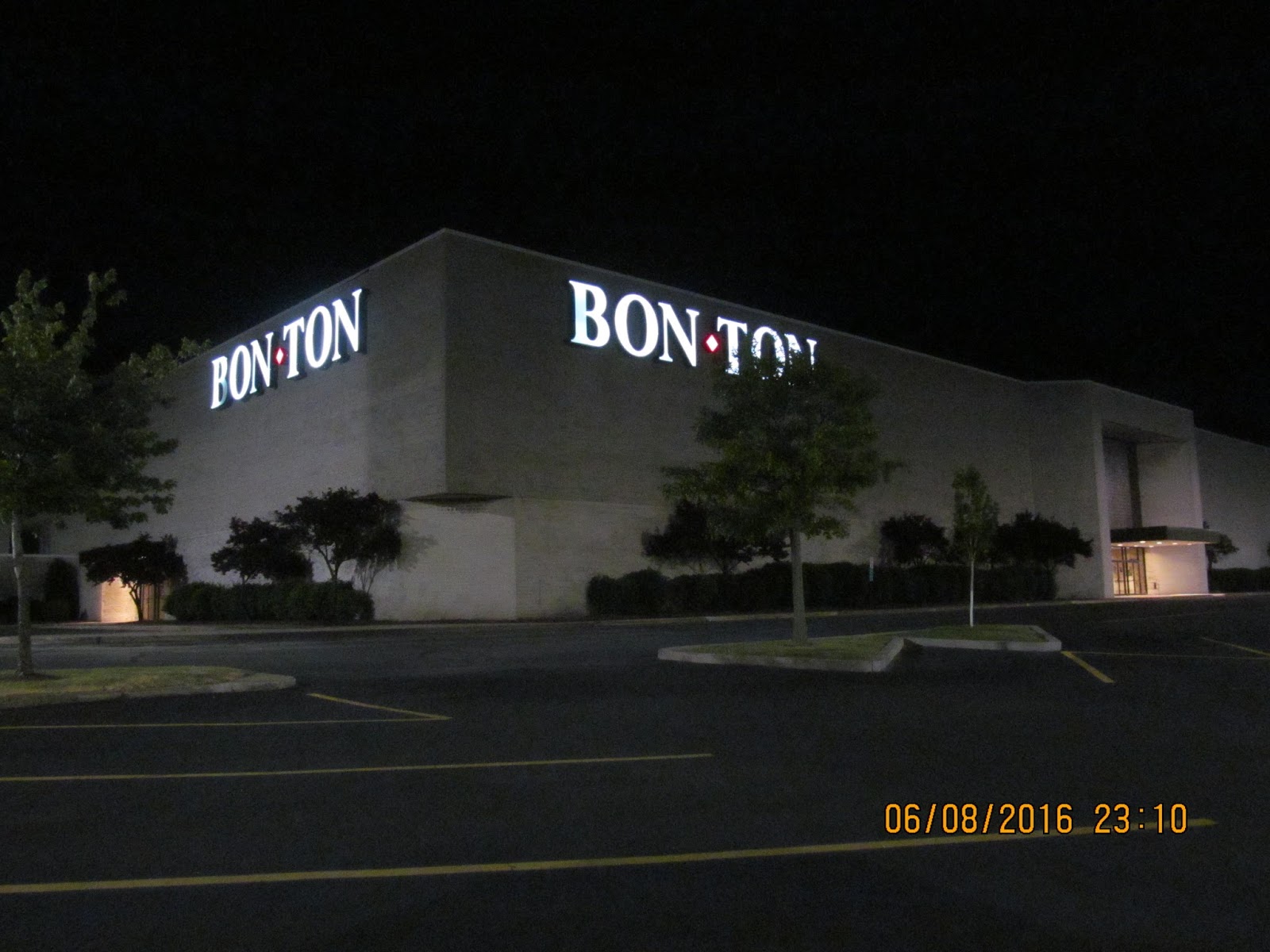 Trip to the Mall Millcreek Mall (Erie, Pennsylvania)