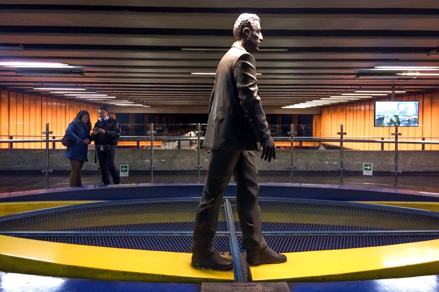 Calle Chile Urban Sculpture Osvaldo Peña 4