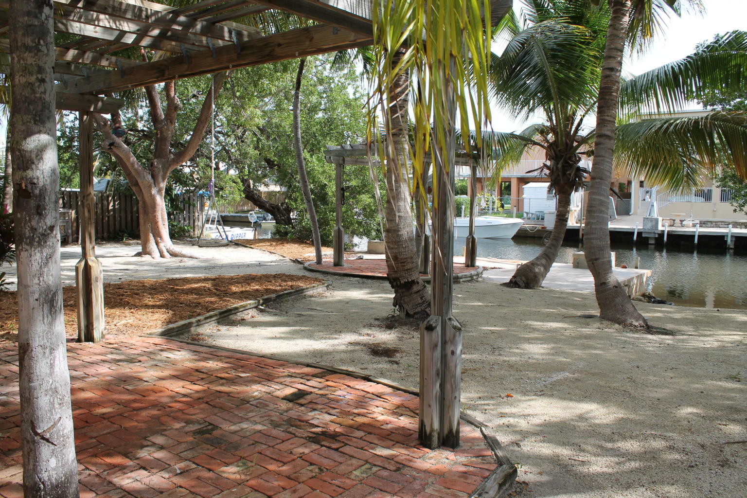 Real Estate in the Florida Keys New on the market Plantation Key Canal