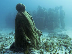 underwater sculpture creepy places under statues abandoned sculptures ships artist creepiest cancun park eerie mexico garden grenada ghost creep slave
