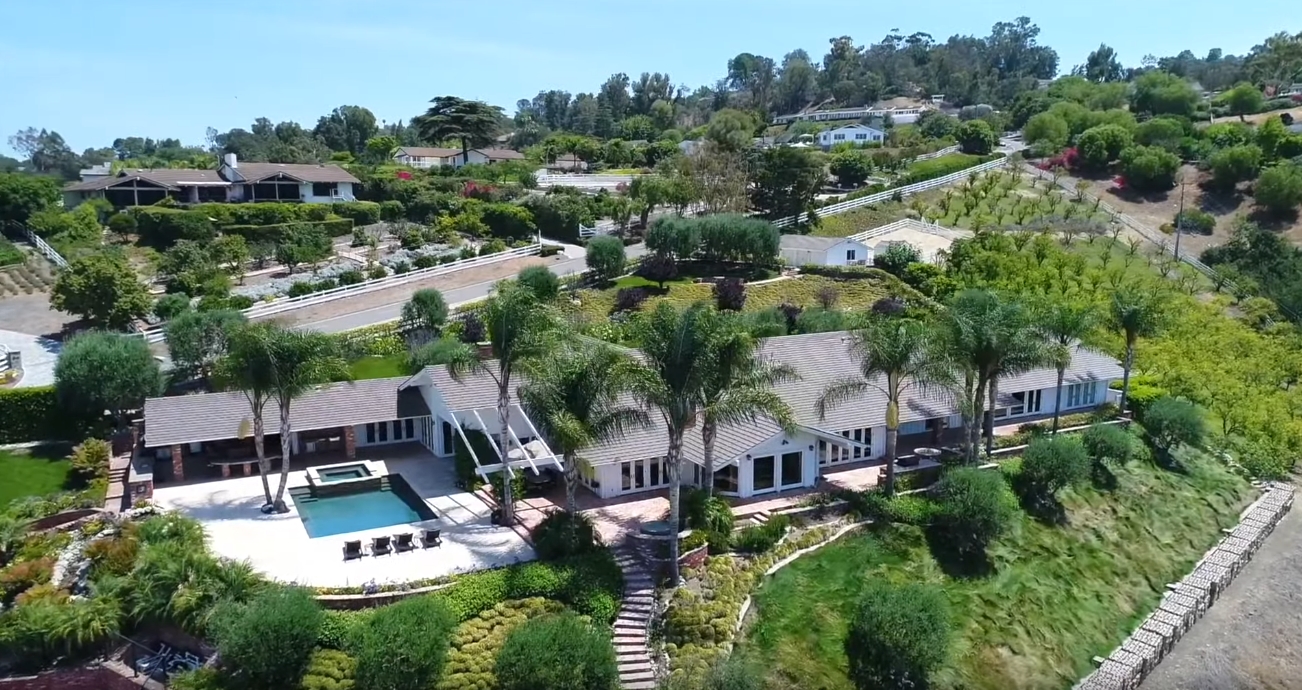 22 Photos vs. 35 Saddleback Rd, Rolling Hills, CA Mansion Interior Design Tour