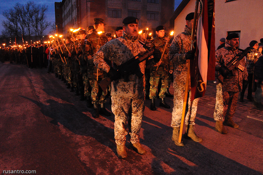 11. novembris Lāčplēša diena Jelgavā Lāpu gājiens.