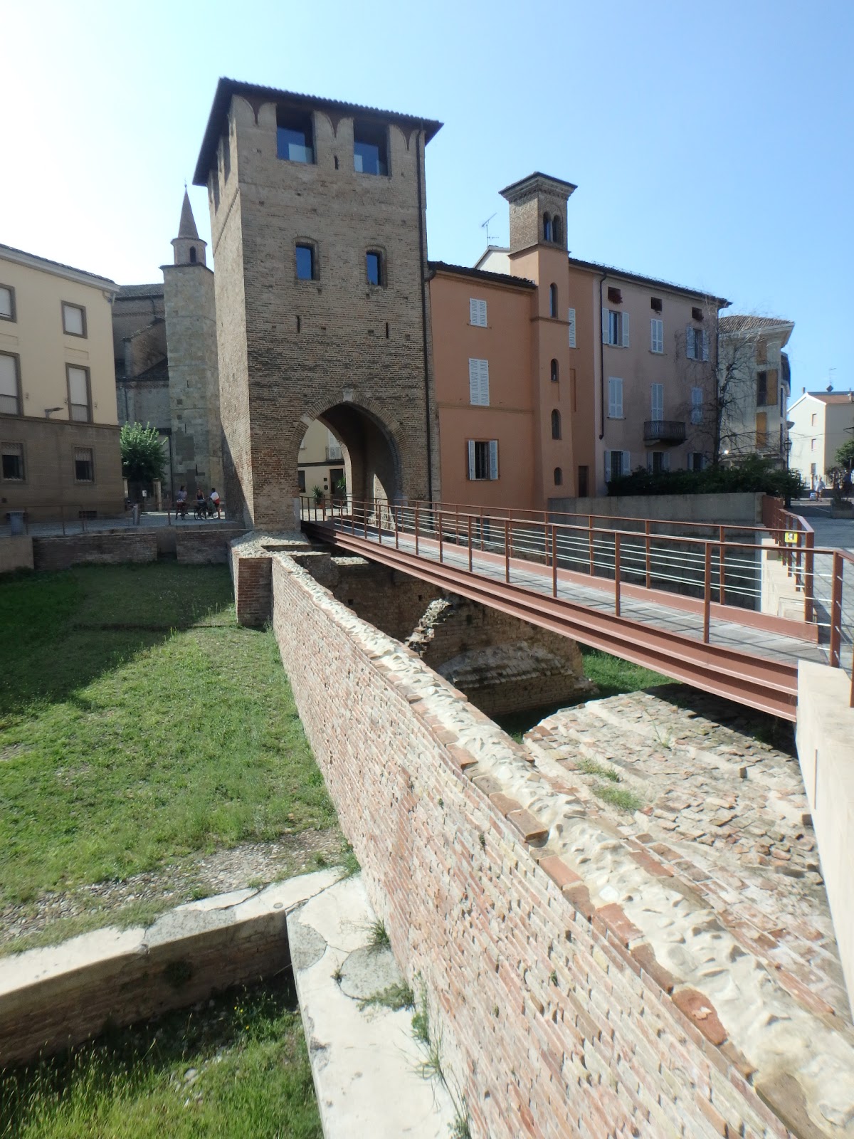 Jan naar ZuidItalië Dag 15 Piacenza Fornovo di Taro Jan naar ZuidItalië Dag 15 Piacenza Fornovo di Taro