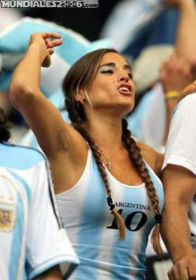 Argentine girl supporting Argentina