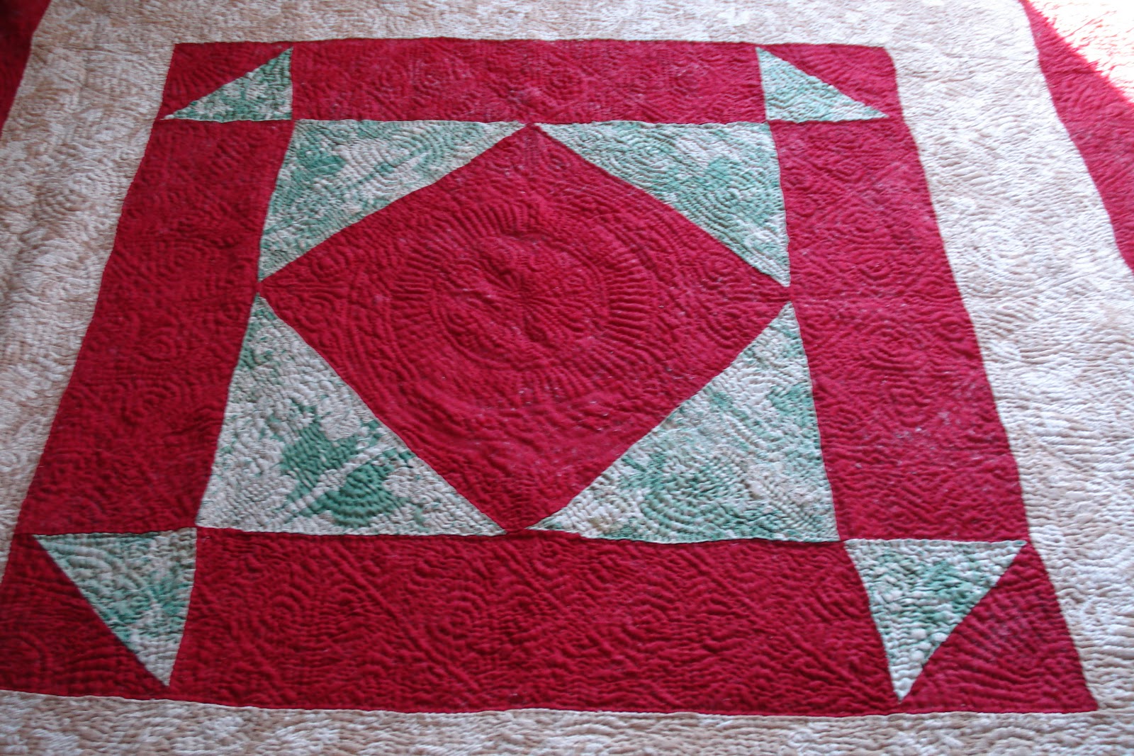 Welsh Quilts Welsh Centre Diamond Quilt...Very Worn...