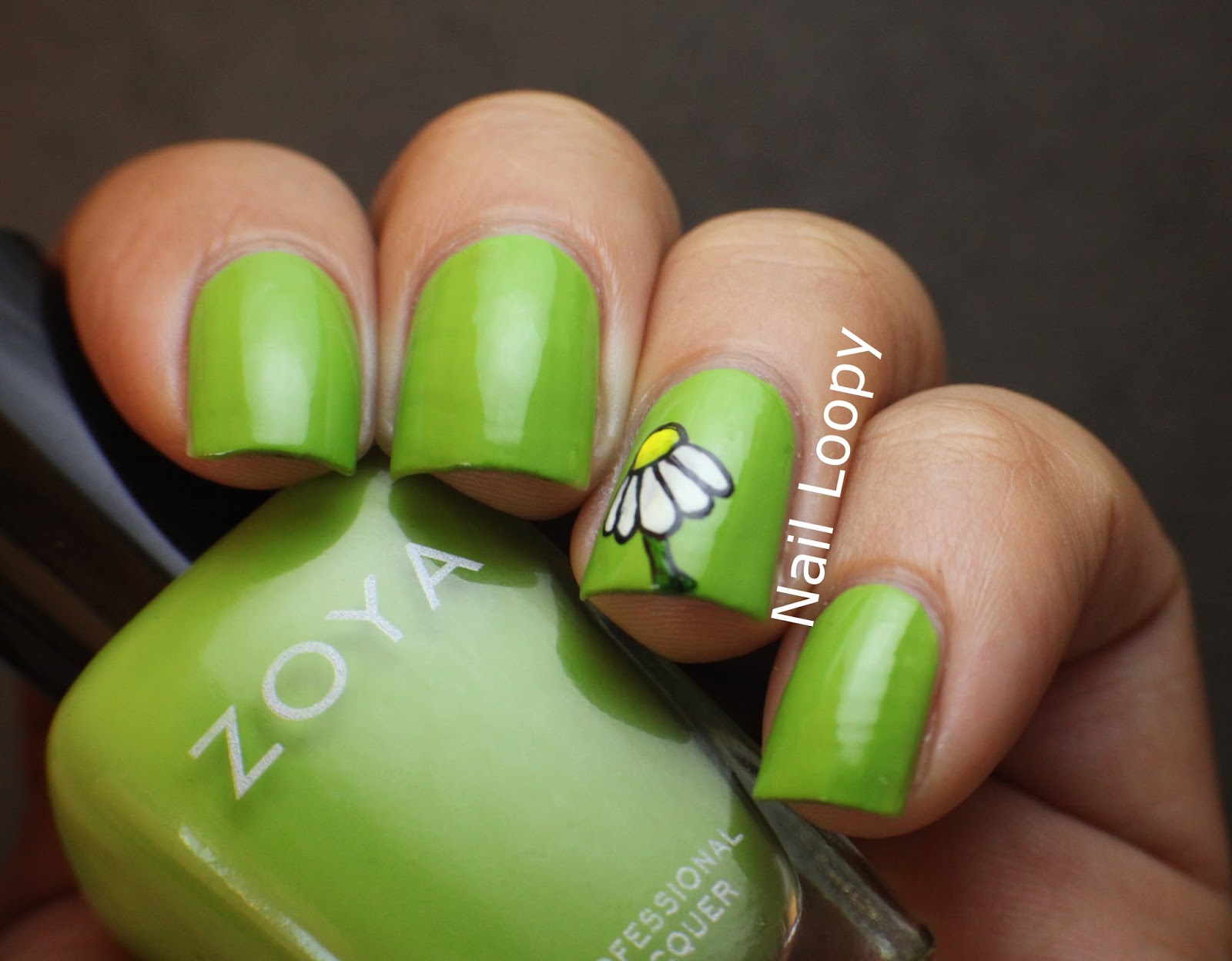nail loopy DAISY NAIL ART WITH ZOYA TILDA