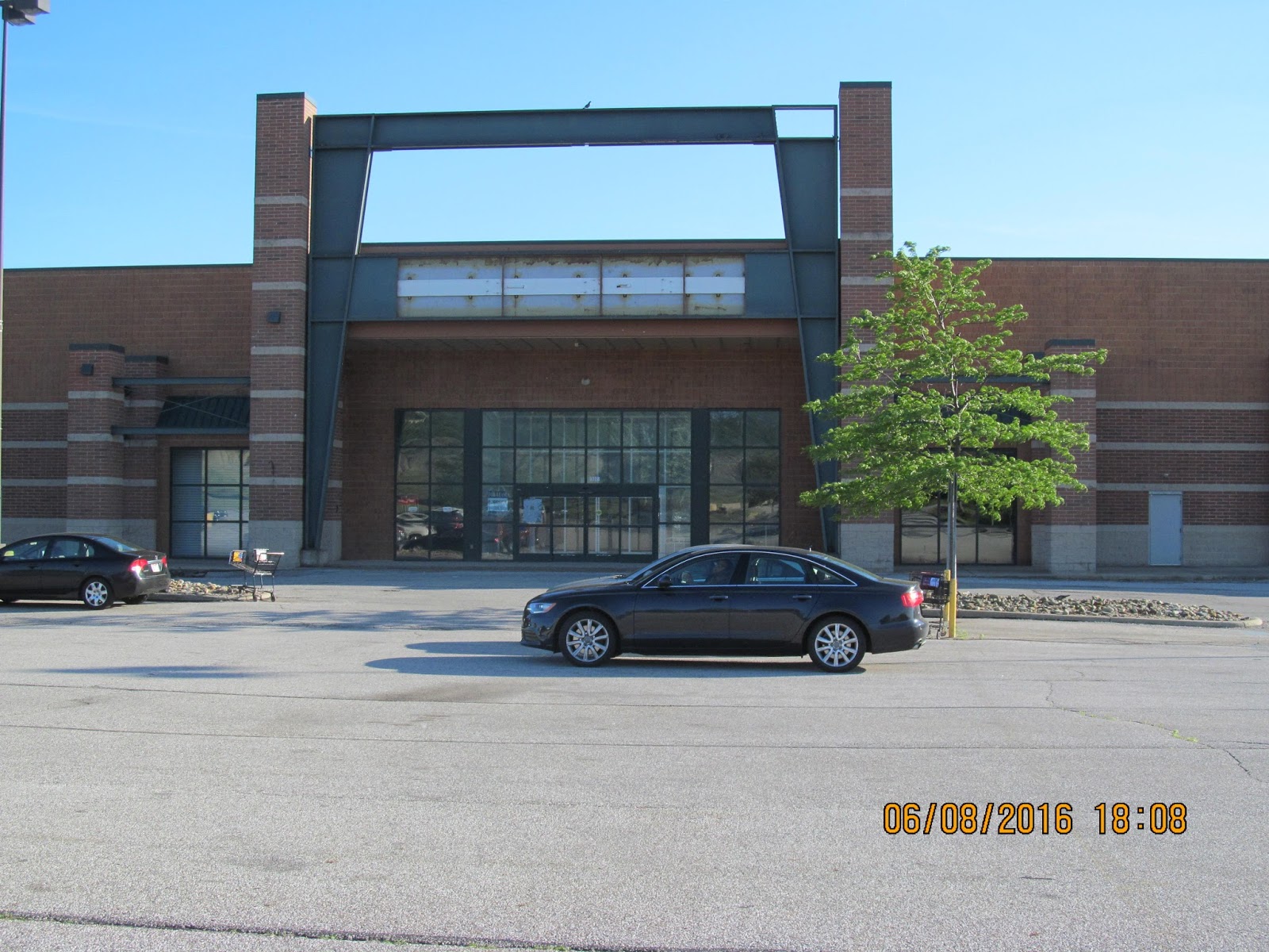 Trip to the Mall City View The Toxic Shopping Center (Garfield Heights, Ohio)