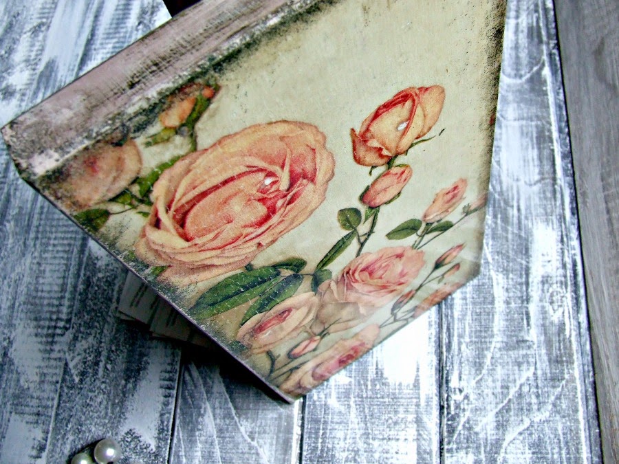 Pudełko decoupage w angielskie róże vintage. Pudełko na listy,wizytówki i paragany by Eco Manufaktura. 