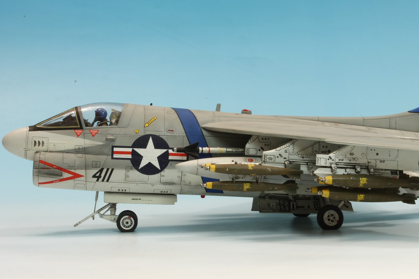 Corsair ii a-7e 1/48. су-7б 1/48. A-7 corsair ii 1/48. Aichi b7a2. самолет a-7a corsair ii.