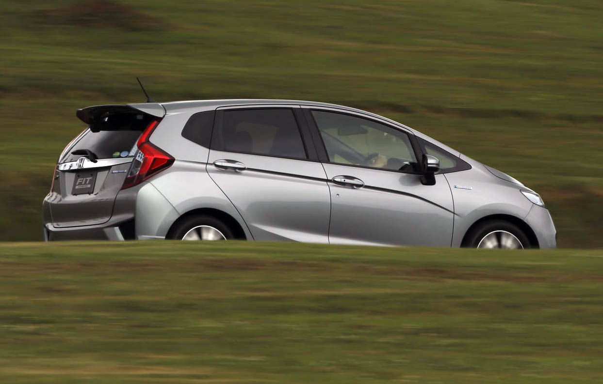 Honda fit hybrid 2014. Honda jazz 2014 картина. гибрид хонда недостатки. гибрид хонда недостатки. Honda insight 2010.
