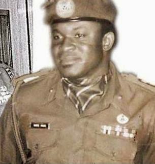 2 See this throwback pic of Senate President when he was a military officer