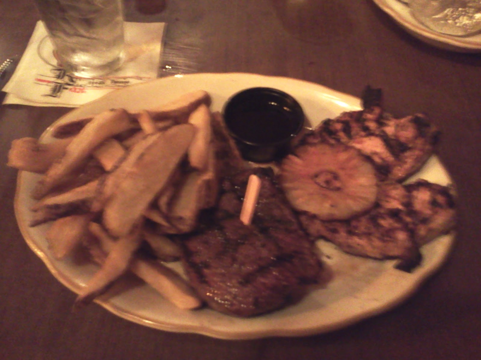 EATFIEND: EatFiend @ Red Fox Steakhouse and Piano Bar