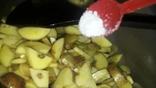 add-salt-and-fry-potatoes