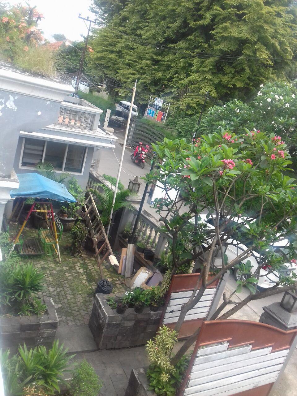 Di Jual Rumah dan tempat praktek dokter anak di jatirahayu ...