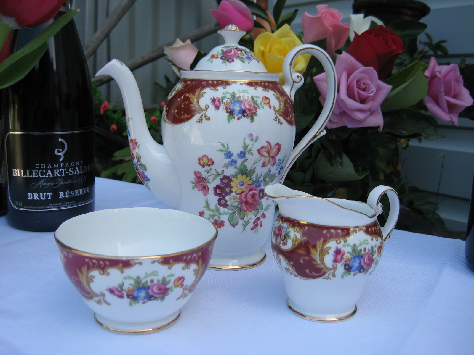 High Tea China Hire China Tea Sets & Teapots & Cakestands