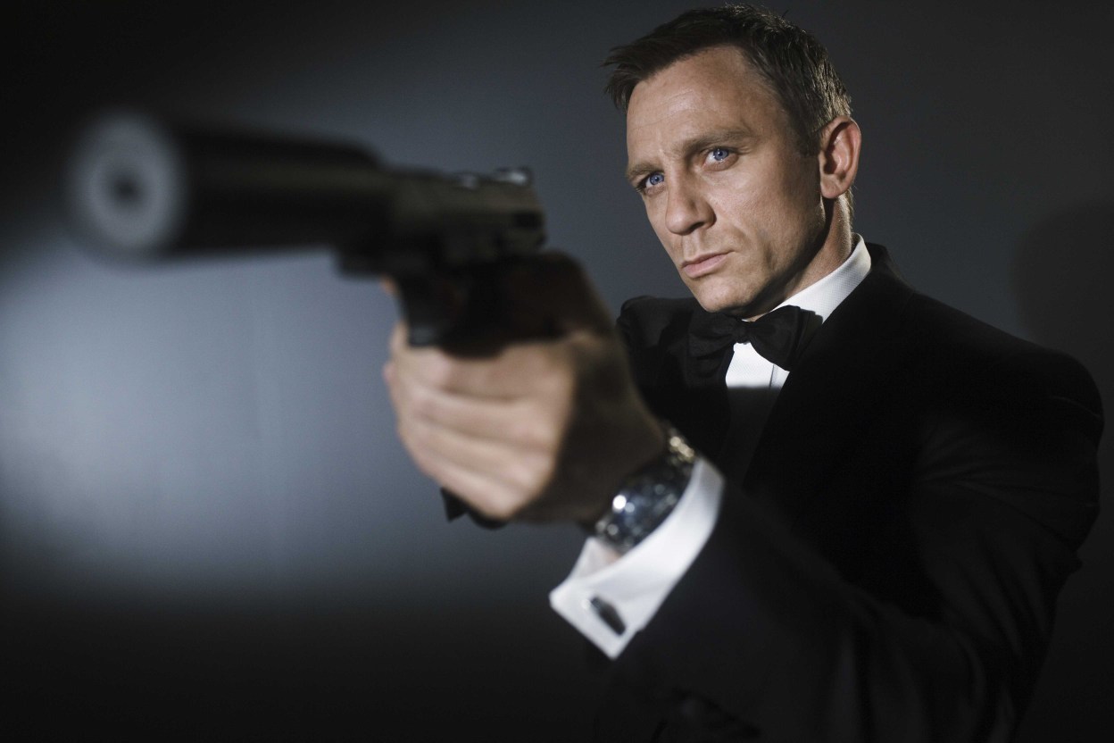 John Kenneth Muir's Reflections on Cult Movies and Classic TV: 007 Week