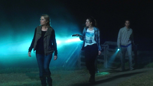 fear the walking dead season 2, xác sống đáng sợ phần 2