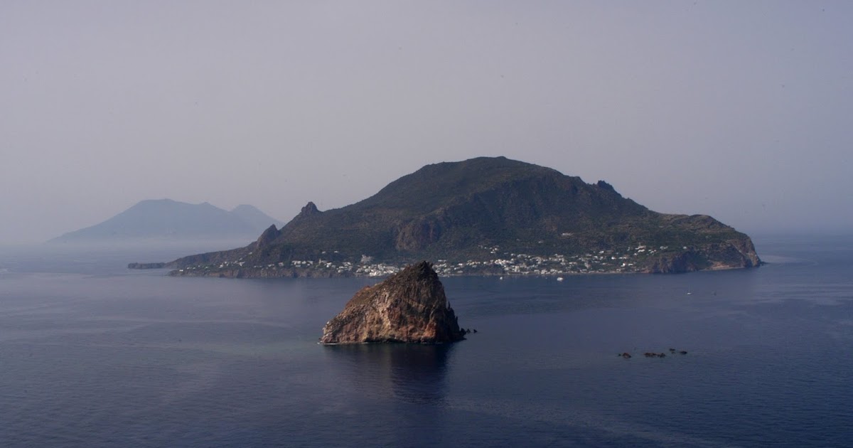ItinerariSicily L'isola di Panarea ItinerariSicily L'isola di Panarea