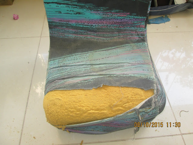 IMG 0023 - מיני ספה לילדים שנמצאה בפינת רחוב