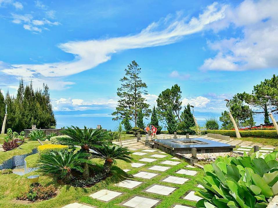 Taman Simalem Resort Hotel Di Tanah Karo Berlatar Danau Toba Pariwisata Sumut