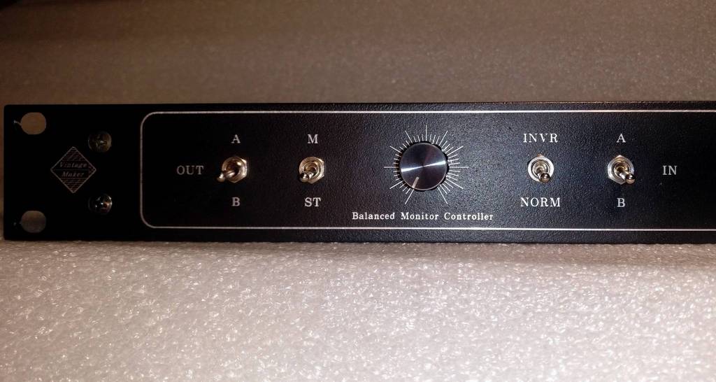 best studio monitor controller