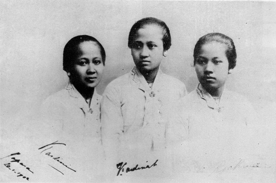 30 Ide Keren Gambar Siluet Kartini Unclebucks Vintage