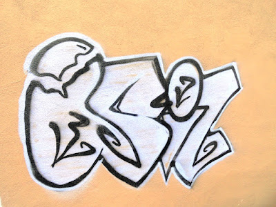 tags et graffiti sur des maisons