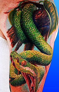 tatuaje cu lipici,