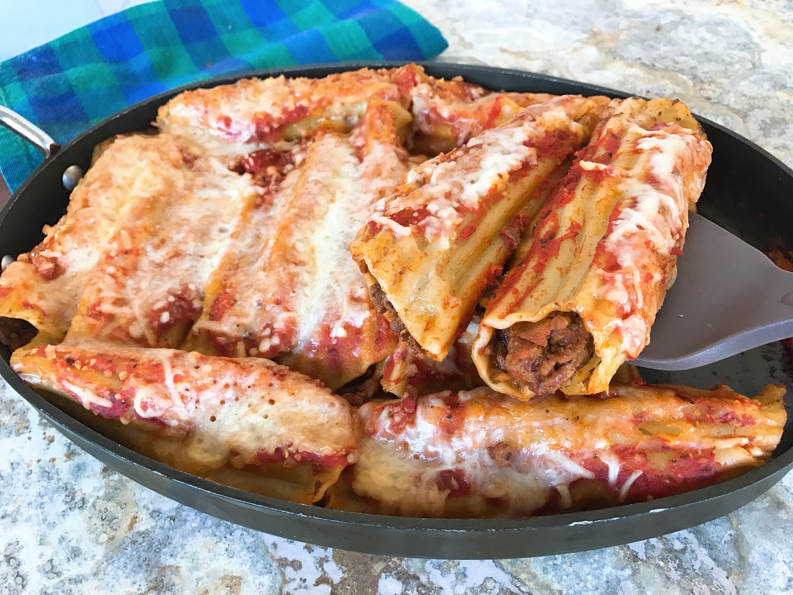 To Nine Morning The appliance Baked Manicotti with Beef, Spinach and Cheese