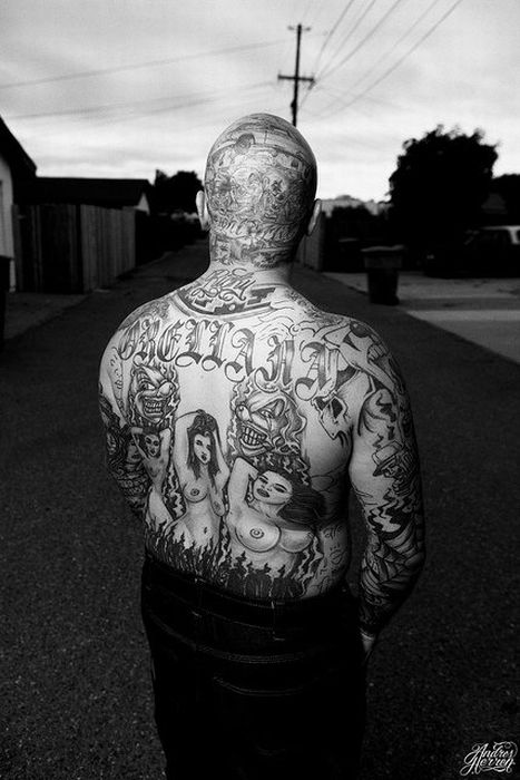 Galería de imagenes de cholos y sus tattoos gangster. 
