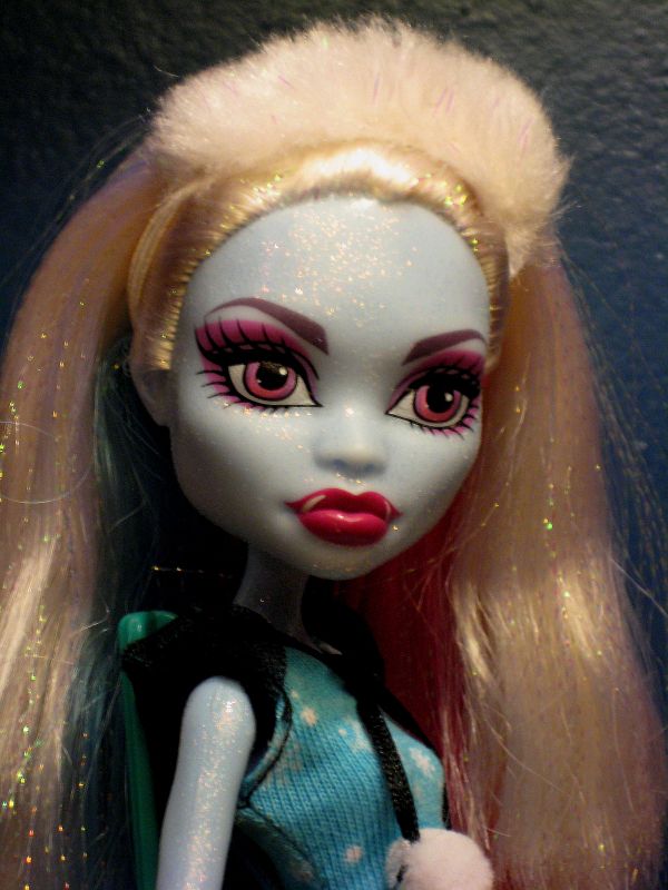 Voicething: Review: Dead Tired Wave 2 Draculaura and Abbey Bominable