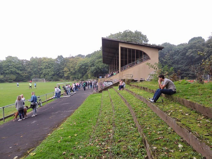 Fußball - Reisen - Groundhopping - Eintracht Frankfurt: PSV