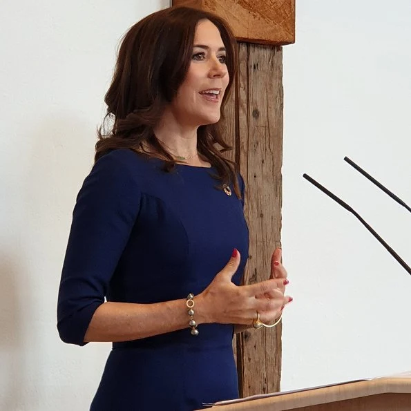 Crown Princess Mary wore Prada dress, Prada nnude pointed toe pumps and she carried Prada saffiano bag