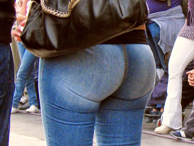Beautiful Brunette With Perfect Ass In Jeans Divine